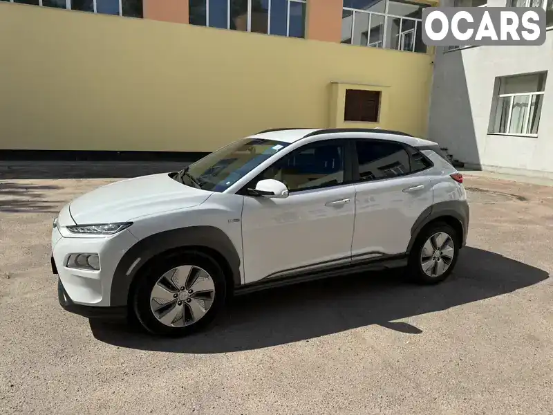 Позашляховик / Кросовер Hyundai Kona Electric 2021 null_content л. Автомат обл. Черкаська, Черкаси - Фото 1/21