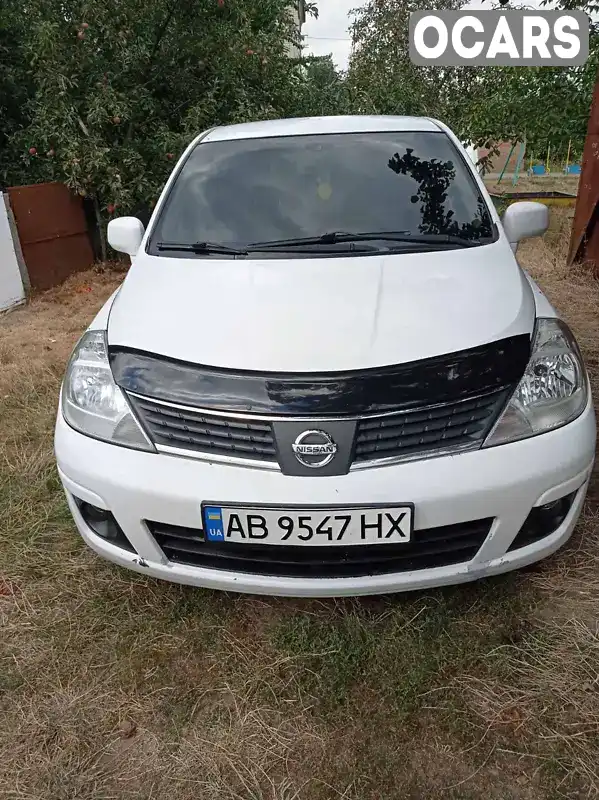 Хэтчбек Nissan TIIDA 2010 1.6 л. Автомат обл. Черкасская, Христиновка - Фото 1/8