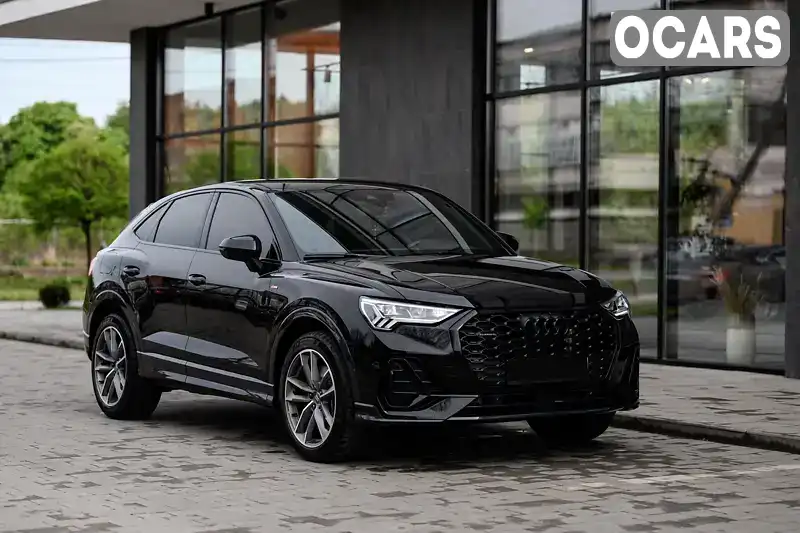 Позашляховик / Кросовер Audi Q3 2022 1.97 л. Автомат обл. Закарпатська, Ужгород - Фото 1/18