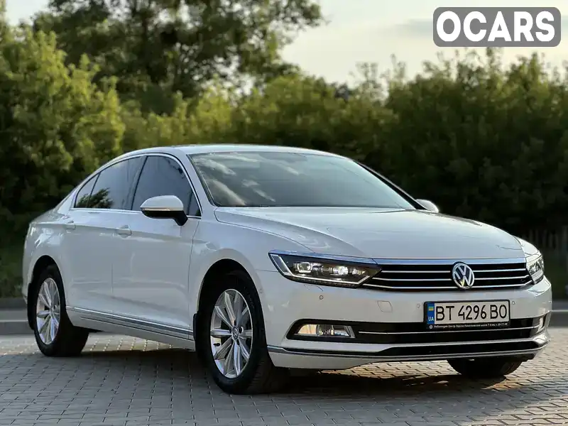 Седан Volkswagen Passat 2015 1.8 л. Робот обл. Винницкая, Винница - Фото 1/21