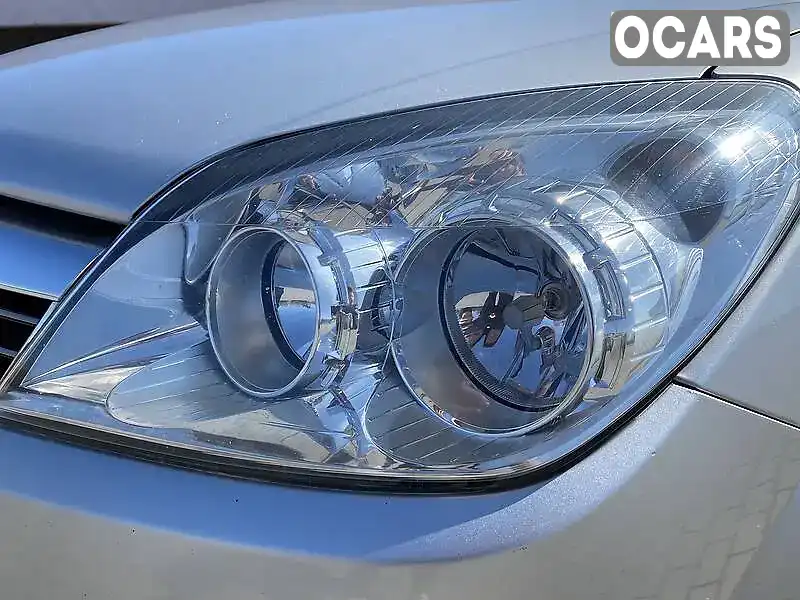 Универсал Opel Astra 2009 1.7 л. Ручная / Механика обл. Закарпатская, Хуст - Фото 1/21