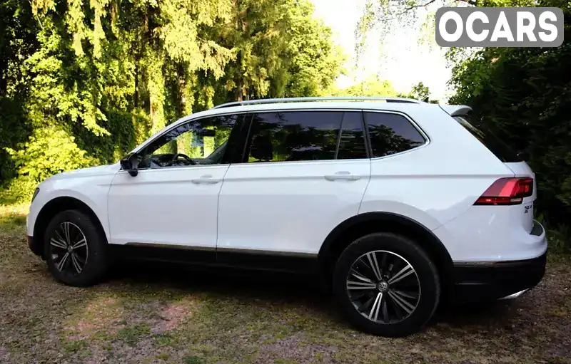 Позашляховик / Кросовер Volkswagen Tiguan 2017 1.98 л. Автомат обл. Львівська, Львів - Фото 1/16