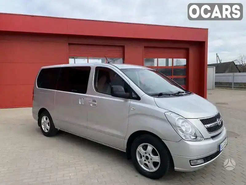 Мінівен Hyundai H-1 2010 2.5 л. Ручна / Механіка обл. Одеська, Одеса - Фото 1/21