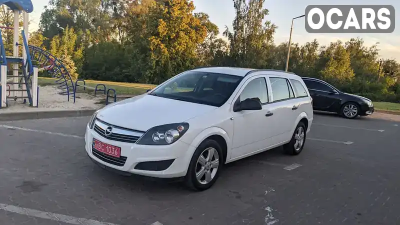 Універсал Opel Astra 2011 1.6 л. Ручна / Механіка обл. Рівненська, Дубно - Фото 1/21