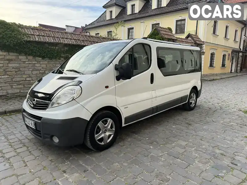 Мінівен Opel Vivaro 2011 2 л. Ручна / Механіка обл. Хмельницька, Кам'янець-Подільський - Фото 1/16