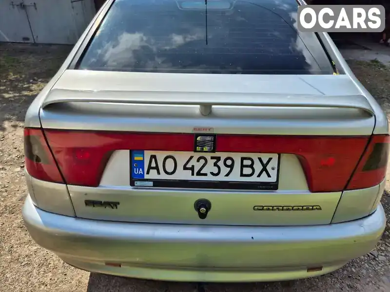 Седан SEAT Cordoba 1999 1.39 л. обл. Закарпатская, Ужгород - Фото 1/16