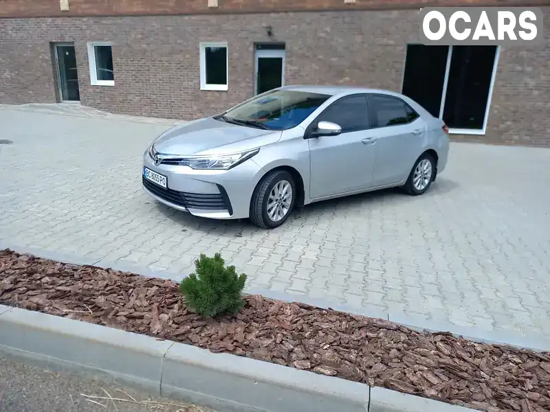 Седан Toyota Corolla 2018 1.33 л. Ручная / Механика обл. Львовская, Борислав - Фото 1/21