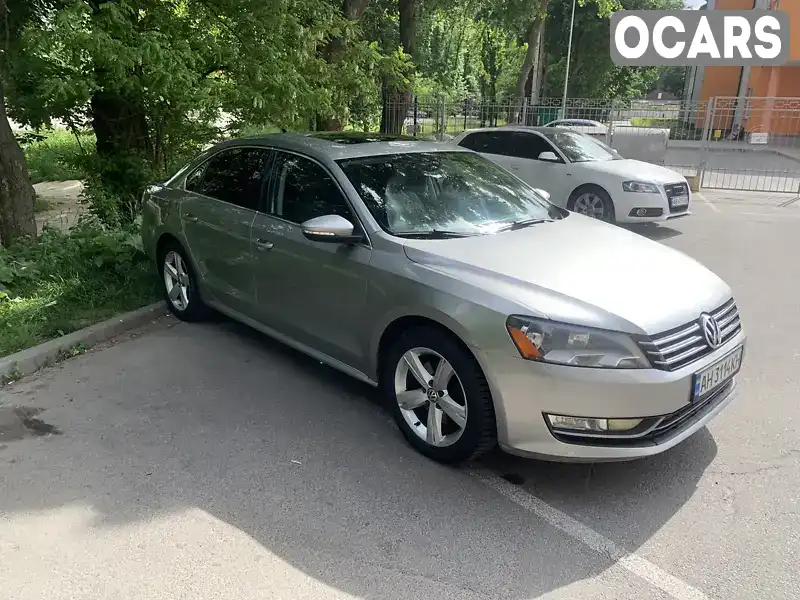 Седан Volkswagen Passat 2012 2.48 л. Автомат обл. Вінницька, Вінниця - Фото 1/21