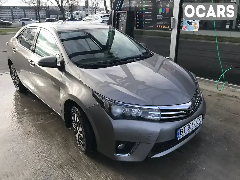 Седан Toyota Corolla 2014 1.33 л. Ручная / Механика обл. Закарпатская, Мукачево - Фото 1/9