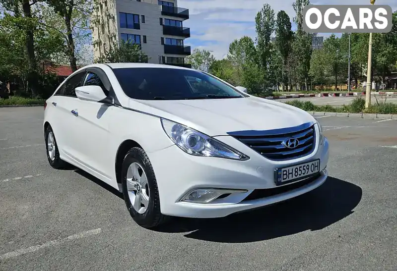 Седан Hyundai Sonata 2013 2 л. Автомат обл. Одесская, Черноморск (Ильичевск) - Фото 1/21