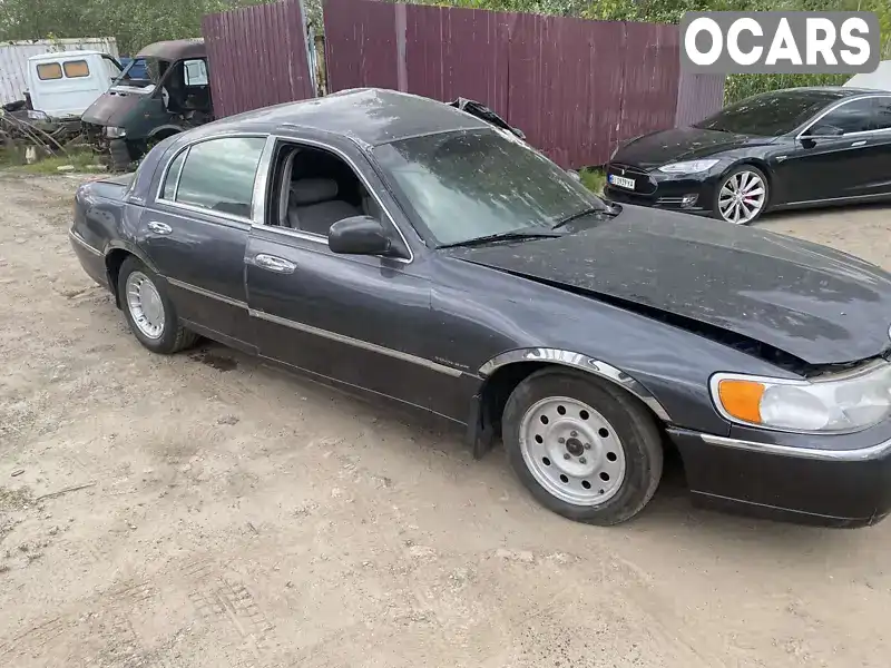 Седан Lincoln Town Car 2001 4.6 л. Автомат обл. Полтавская, Полтава - Фото 1/9