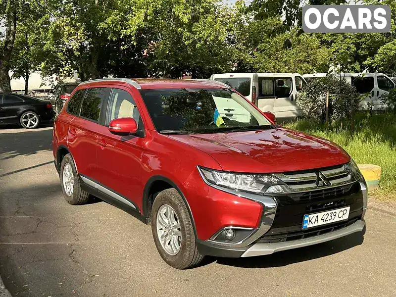 Внедорожник / Кроссовер Mitsubishi Outlander 2017 2 л. Робот обл. Киевская, Киев - Фото 1/8