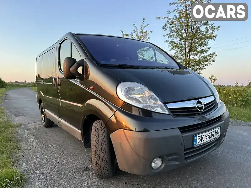 Минивэн Opel Vivaro 2007 2 л. Ручная / Механика обл. Ровенская, Ровно - Фото 1/20