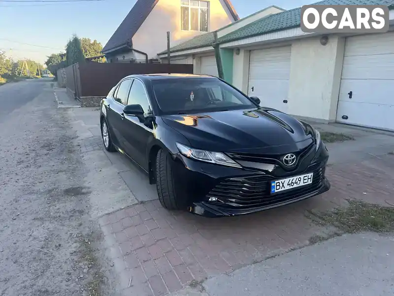 Седан Toyota Camry 2017 2.49 л. Автомат обл. Хмельницька, Старокостянтинів - Фото 1/18