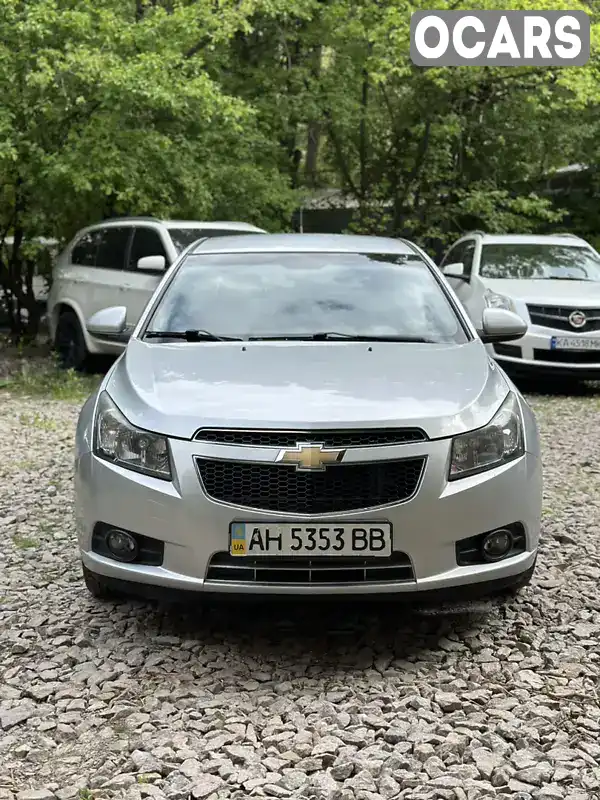 Седан Chevrolet Cruze 2010 1.8 л. Автомат обл. Київська, Київ - Фото 1/14