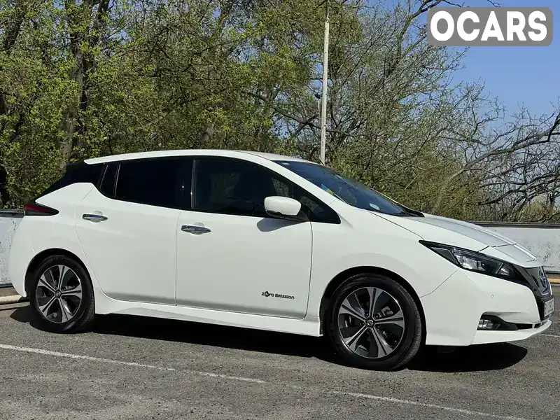 Хэтчбек Nissan Leaf 2018 null_content л. Автомат обл. Полтавская, Полтава - Фото 1/21