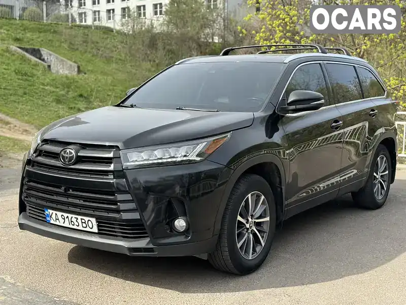 Позашляховик / Кросовер Toyota Highlander 2018 3.46 л. Автомат обл. Київська, Київ - Фото 1/19