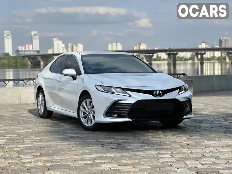 Седан Toyota Camry 2022 2.49 л. Автомат обл. Киевская, Киев - Фото 1/21