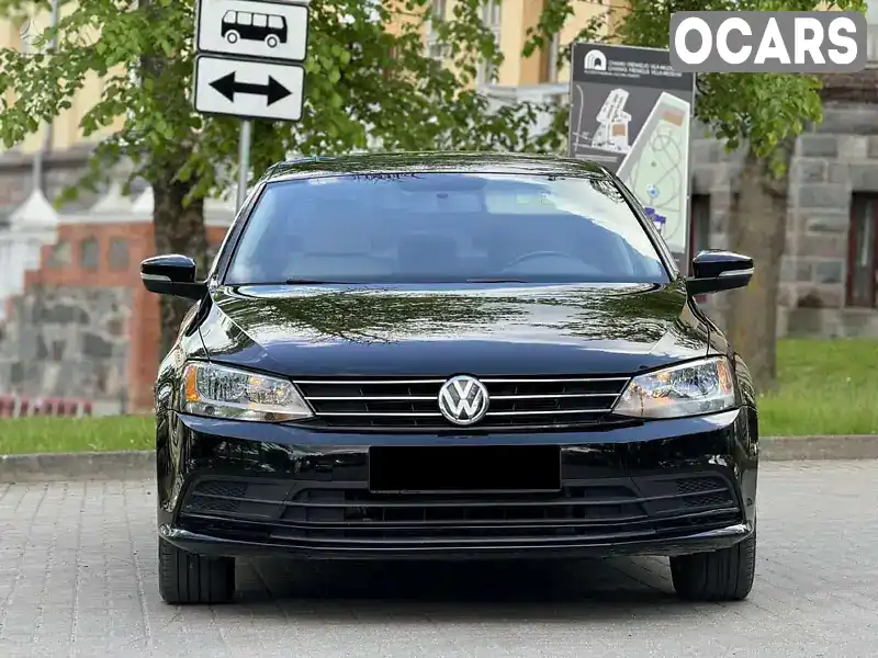 Седан Volkswagen Jetta 2015 2 л. Автомат обл. Ровенская, Ровно - Фото 1/11