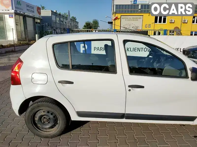 Хэтчбек Dacia Sandero 2009 1.2 л. Ручная / Механика обл. Черниговская, Бахмач - Фото 1/9