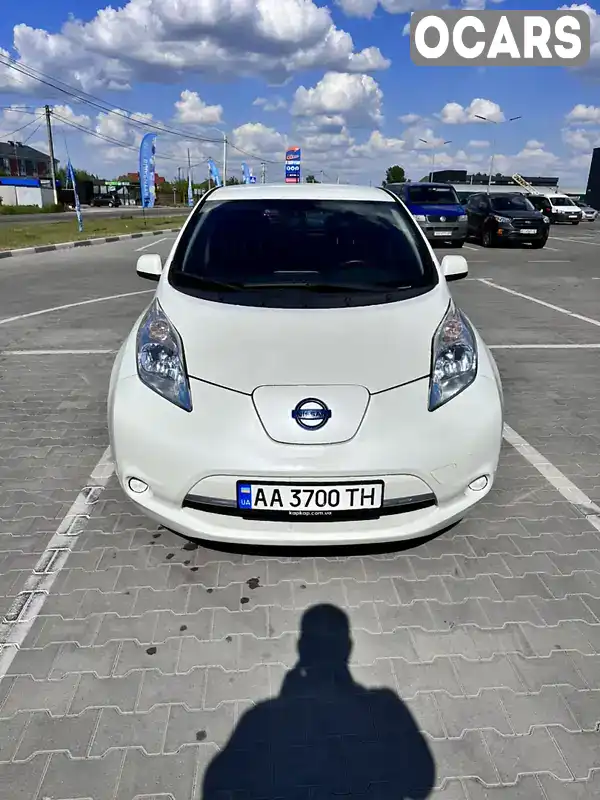 Хэтчбек Nissan Leaf 2015 null_content л. обл. Киевская, Киев - Фото 1/21