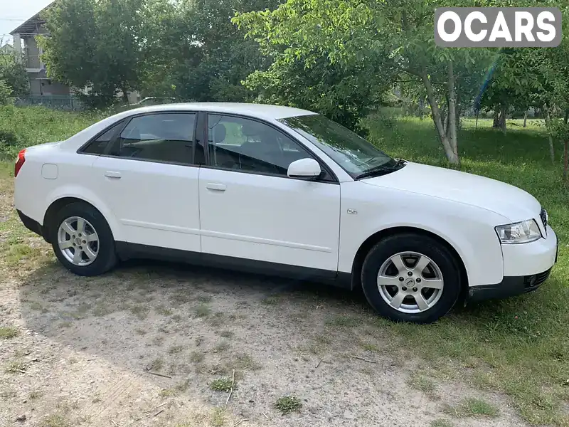 Седан Audi A4 2002 1.6 л. Ручная / Механика обл. Волынская, Нововолынск - Фото 1/21