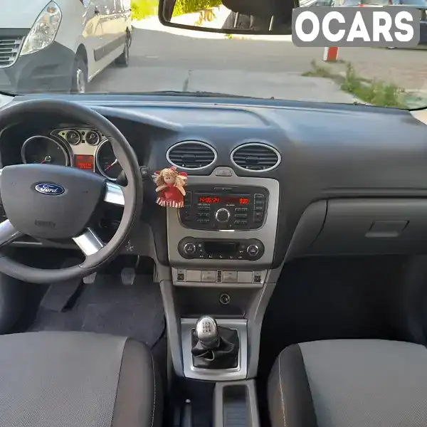 Хэтчбек Ford Focus 2010 1.6 л. Ручная / Механика обл. Ивано-Франковская, Калуш - Фото 1/12