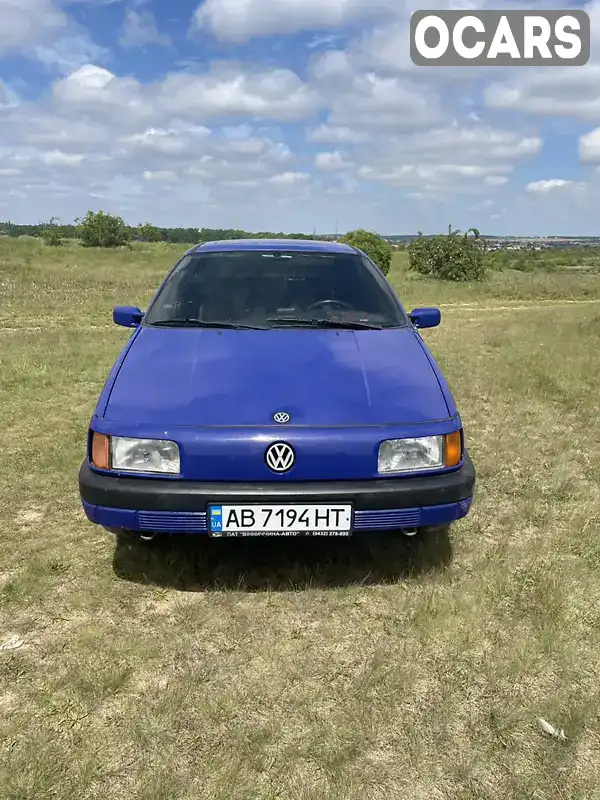 Седан Volkswagen Passat 1989 1.6 л. Ручна / Механіка обл. Вінницька, Бар - Фото 1/13