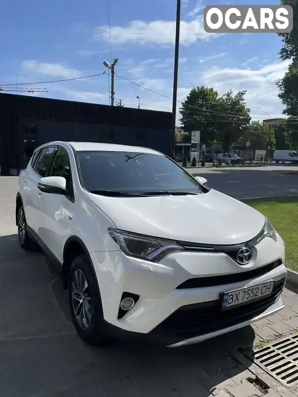 Внедорожник / Кроссовер Toyota RAV4 2018 2.49 л. Автомат обл. Хмельницкая, Хмельницкий - Фото 1/12