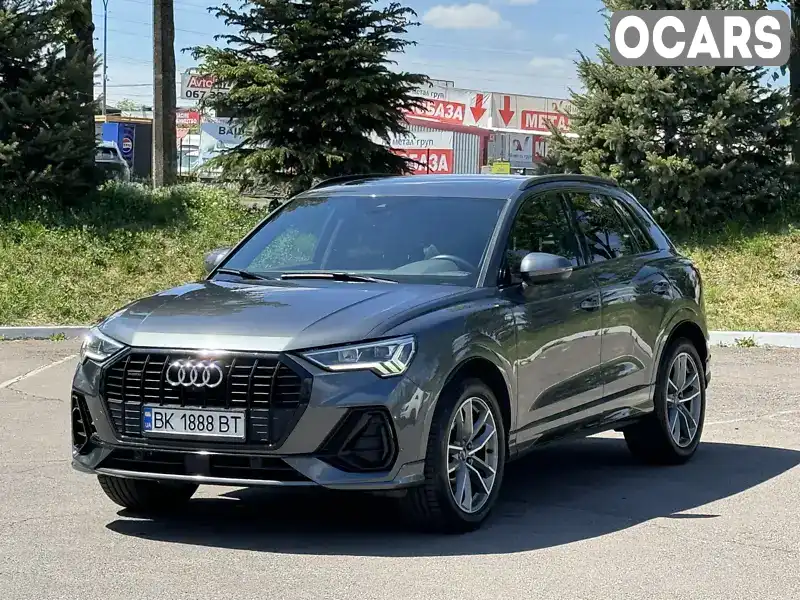 Позашляховик / Кросовер Audi Q3 2019 1.97 л. обл. Рівненська, Рівне - Фото 1/21