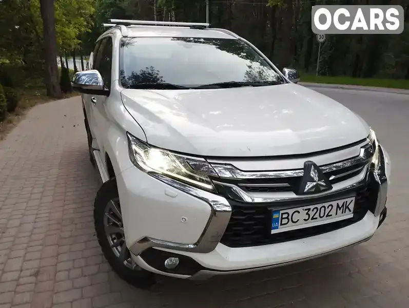 Позашляховик / Кросовер Mitsubishi Pajero Sport 2017 2.44 л. Ручна / Механіка обл. Львівська, Львів - Фото 1/17