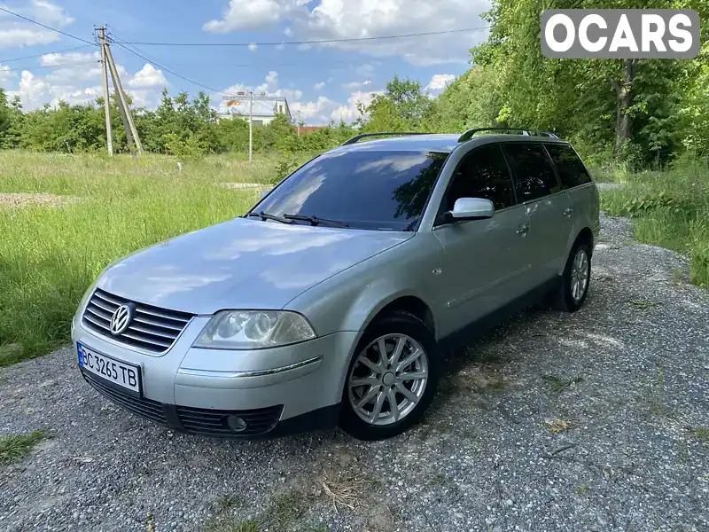 Універсал Volkswagen Passat 2002 2.5 л. Автомат обл. Чернівецька, Чернівці - Фото 1/21