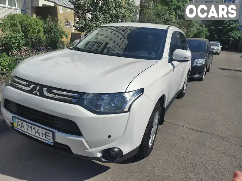 Внедорожник / Кроссовер Mitsubishi Outlander 2012 2 л. Вариатор обл. Киевская, Киев - Фото 1/21