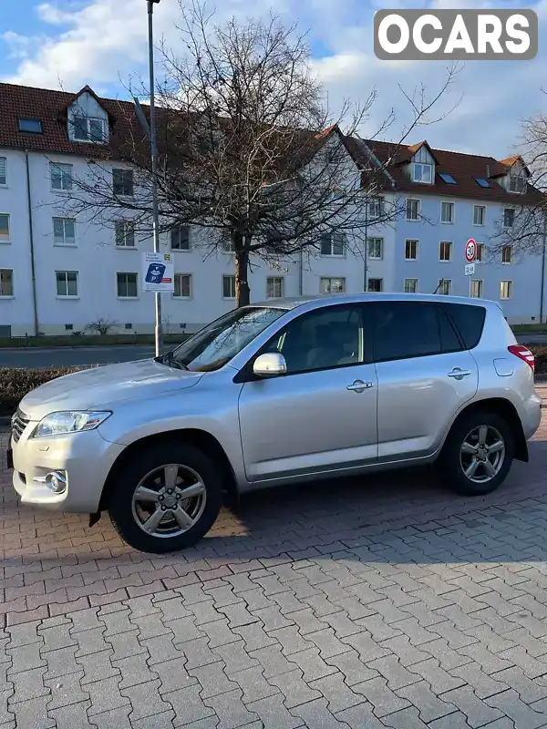 Позашляховик / Кросовер Toyota RAV4 2012 1.99 л. Автомат обл. Закарпатська, Ужгород - Фото 1/21