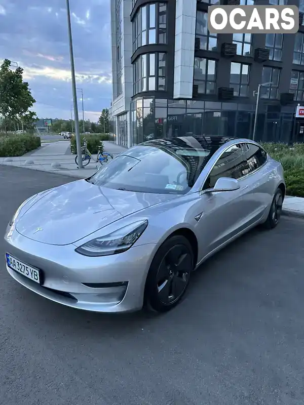 Седан Tesla Model 3 2018 null_content л. Автомат обл. Київська, Київ - Фото 1/18