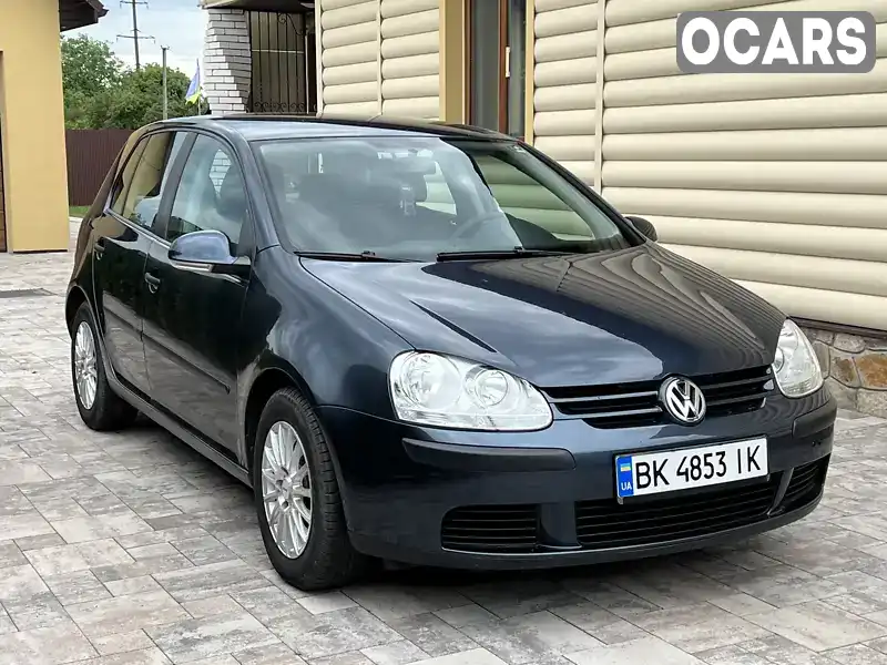 Хетчбек Volkswagen Golf 2005 1.6 л. Ручна / Механіка обл. Рівненська, Сарни - Фото 1/21