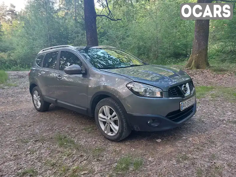 Внедорожник / Кроссовер Nissan Qashqai+2 2010 2 л. Ручная / Механика обл. Закарпатская, Тячев - Фото 1/20