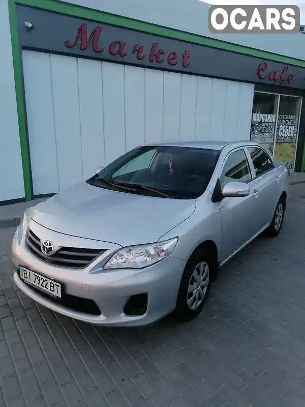 Седан Toyota Corolla 2013 1.33 л. Ручна / Механіка обл. Полтавська, Полтава - Фото 1/21