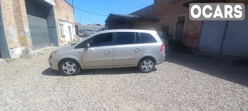 Минивэн Opel Zafira 2010 1.7 л. Ручная / Механика обл. Ивано-Франковская, Коломыя - Фото 1/9