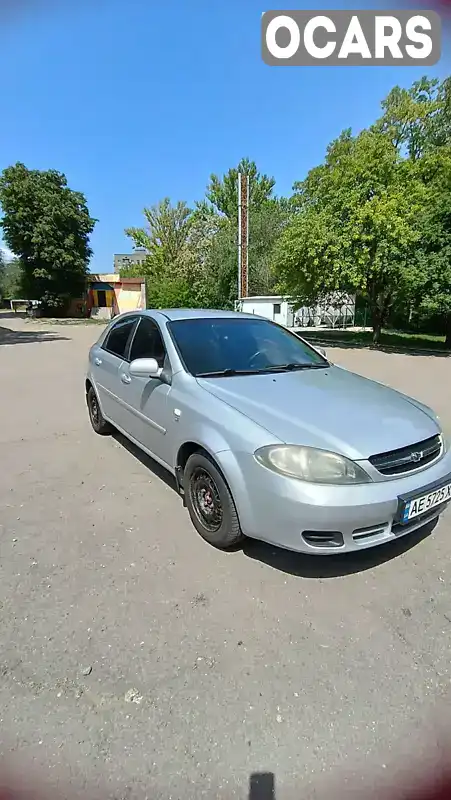 Хэтчбек Chevrolet Lacetti 2007 1.6 л. Ручная / Механика обл. Днепропетровская, Каменское (Днепродзержинск) - Фото 1/16