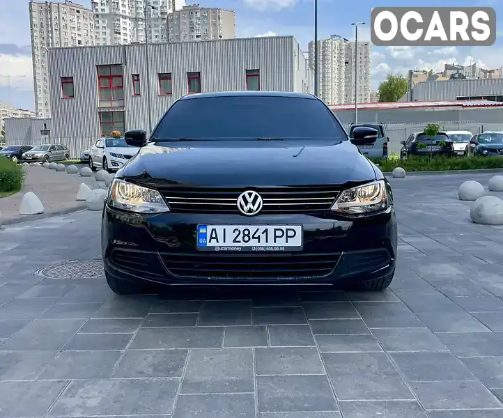 Седан Volkswagen Jetta 2011 2.5 л. Автомат обл. Киевская, Киев - Фото 1/17