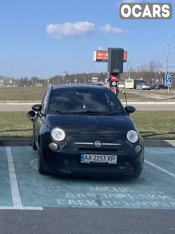 Хетчбек Fiat 500e 2015 null_content л. Автомат обл. Київська, Київ - Фото 1/21