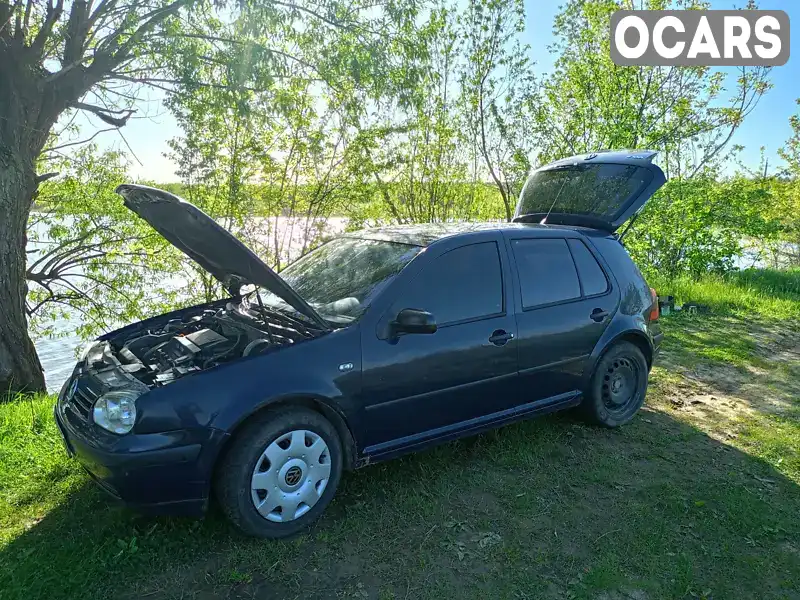 Хэтчбек Volkswagen Golf 2000 1.6 л. Ручная / Механика обл. Львовская, Яворов - Фото 1/14