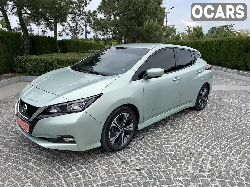 Хетчбек Nissan Leaf 2018 null_content л. обл. Дніпропетровська, Дніпро (Дніпропетровськ) - Фото 1/21