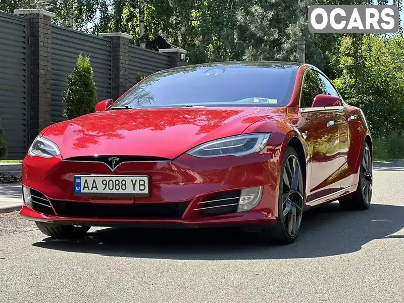 Лифтбек Tesla Model S 2017 null_content л. Автомат обл. Киевская, Киев - Фото 1/21