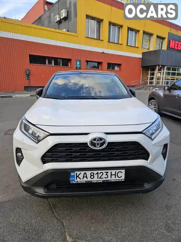 Позашляховик / Кросовер Toyota RAV4 2020 1.99 л. Ручна / Механіка обл. Київська, Київ - Фото 1/20