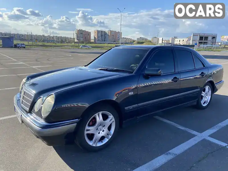 Седан Mercedes-Benz E-Class 1998 2 л. Автомат обл. Одесская, Одесса - Фото 1/21