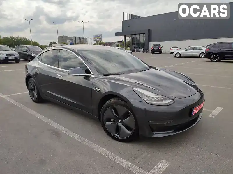 Седан Tesla Model 3 2018 null_content л. Автомат обл. Киевская, Ирпень - Фото 1/19