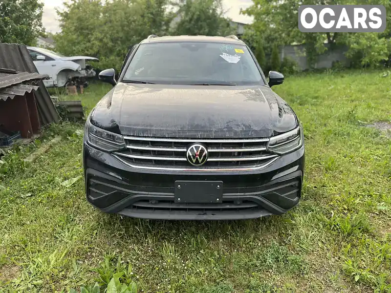 Внедорожник / Кроссовер Volkswagen Tiguan 2023 2 л. Автомат обл. Львовская, Львов - Фото 1/14