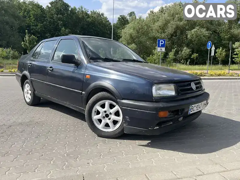 Седан Volkswagen Vento 1994 1.9 л. Ручная / Механика обл. Львовская, Львов - Фото 1/21